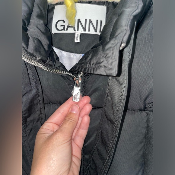 Ganni Tie Puffer Vest - Picture 3 of 16